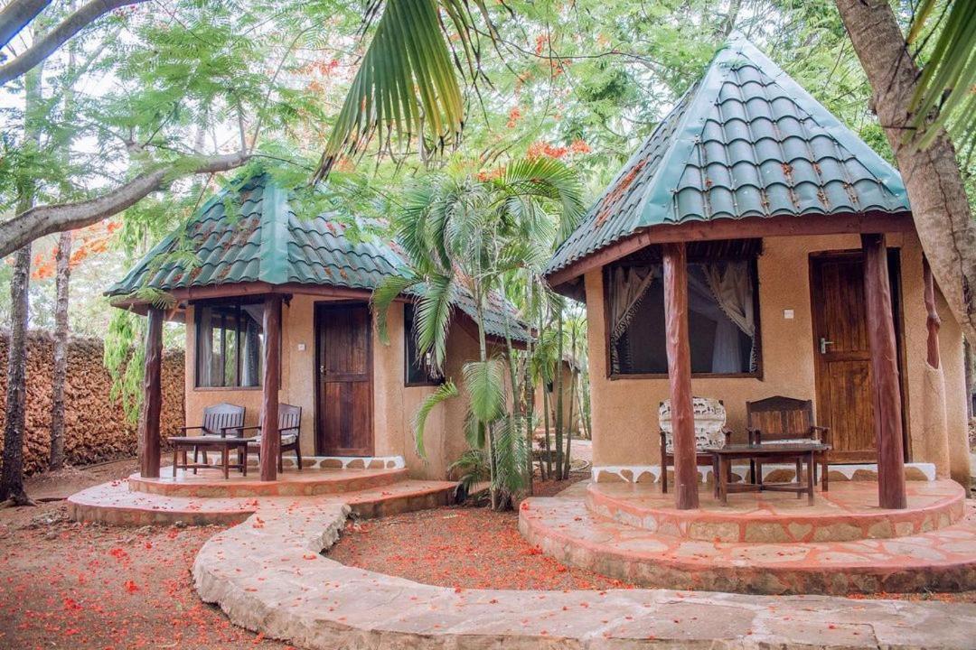 شاطئ دياني Kijani Cottages Diani المظهر الخارجي الصورة